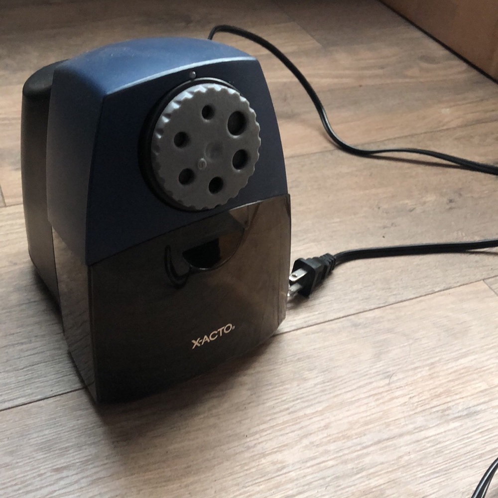 Xacto Teacher Pro Electric Pencil Sharpener
